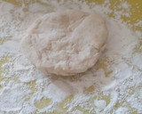 A picture of step 2 of Roasted Onions on Flatbread.