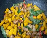 รูปขั้นตอนการทำที่ 3 ของ ผัดฟักทองสามชั้น