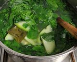 Foto langkah ke 3 dari resep Daun katuk masak bobor....