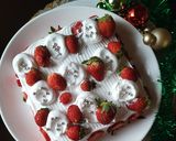 A picture of step 4 of Christmas Vanilla Strawberry 🍓 Cake.