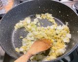 Une image de l'étape 14 de Sauté de porc mijoté au curry avec des légumes.