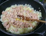 Foto del paso 2 de la receta: Tallarines con Salsa de Atún, Cebolla y Philadelphia