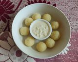A picture of step 3 of Coconut Ladoo with Rabri.