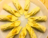 A picture of step 3 of Different styles chicken with Aloo Samosa.