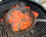Une image de l'étape 6 de Courge spaghetti aux fruits de mer fumée sur BBQ au charbon.