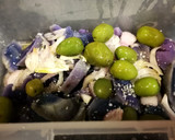 Foto del paso 2 de la receta: Pechuga rebozada con ensalada de patatas azules