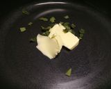 A picture of step 1 of Tortellini burro e salvia.