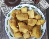 Foto langkah ke 4 dari resep Singkong Ungkep Goreng.