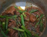 A picture of step 4 of Bhindi gosht salan (Lady finger, Okra).