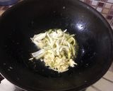 Foto langkah ke 2 dari resep Udang Saos Mentega.