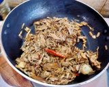 A picture of step 5 of Mochar Ghonto (Bengali style Banana blossoms curry).