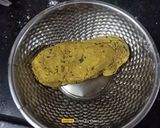 A picture of step 5 of Bajra Methi Bhakhri (Pearl Millet Flour Methi Bhakhri).