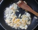 Foto langkah ke 2 dari resep Nasi goreng terasi.