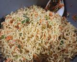 Foto langkah ke 2 dari resep Martabak Mie.