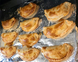 Foto del paso 7 de la receta: Empanadillas de ropa vieja y chupito de cocido