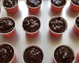 Foto langkah ke 4 dari resep Chocolate Muffin with Oreo - no mixer.