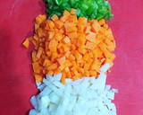 Foto del paso 3 de la receta: Sopa de gambas frescas con verduras a los tres caldos