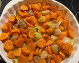A picture of step 2 of Healthy Roasted Carrot Soup 🥕.