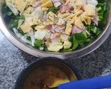 Foto del paso 1 de la receta: Tortilla de acelga, lomito y queso 🌿🥓🧀