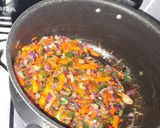 Foto del paso 3 de la receta: Guiso de arroz con alitas de pollo