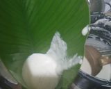 A picture of step 2 of Ekuru elewe (leaf ekuru).