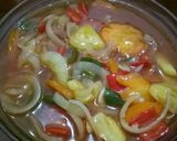 Foto langkah ke 6 dari resep Cumi goreng tepung saos asam manis.