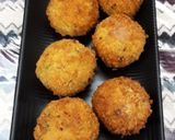 A picture of step 2 of Chicken Balls.