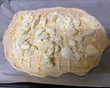 A picture of step 4 of Teriyaki Mayo Chicken Pizza.