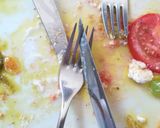 A picture of step 5 of Caprese Salad or Insalata Caprese.