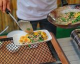 รูปขั้นตอนการทำที่ 25 ของ ผัดกะเพราเต้าหู้ไข่ หมูสับ เมนูผัดรสเด็ด กินได้ทุกวัย👍
