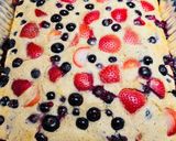 A picture of step 6 of Christmas 🎄 Baked Fruit Pancake 🥞.