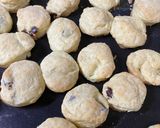 Foto del paso 3 de la receta: Scones dulces con pasas de uva