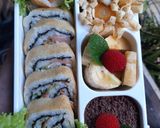Foto langkah ke 4 dari resep Sushi wortel dan timun bekal buat anakq.