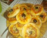 صورة لخطوة 1 من وصفة ميني بيتزا