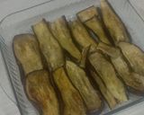 صورة لخطوة 1 من وصفة باذنجان في الفرن 🍆🍅
