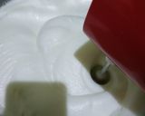 Foto langkah ke 5 dari resep Chiffon putih telur.