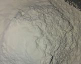 A picture of step 1 of Mini pizza.