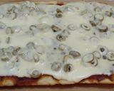 Foto del paso 5 de la receta: Pizza con muzzarela y aceitunas 🍕😋