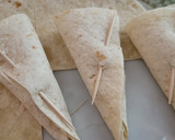 Foto del paso 2 de la receta: Cucuruchos con azúcar y canela