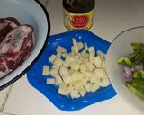 Foto del paso 1 de la receta: Costillas de cerdo con papa🥔