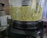A picture of step 4 of Avocado & Tomatillo Salsa Verde.