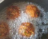 A picture of step 7 of Schezwan Noodles Pakoda.