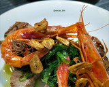 Foto del paso 5 de la receta: Suprema de atún con alga wakame y gamba roja