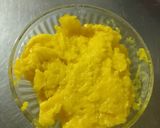 Foto del paso 3 de la receta: Yemas de Santa Teresa con azafrán