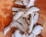 Hình bước làm 2 của món Gà áp chảo nấu nấm đông cô