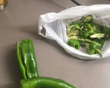 Foto del paso 1 de la receta: Arroz con pimientos italianos