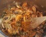 Foto del paso 2 de la receta: Solomillo de cerdo en salsa de champiñones