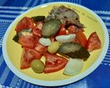 Une image de l'étape 4 de Viande grillée accompagnée de salade 🍴.