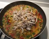 Foto del passaggio 8 della ricetta Fregola sarda allo zafferano con pesce