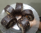 சாக்லேட் கோகனட் ஸ்விஸ் ரோல் கேக் ரெசிபி ஸ்டேப் 16 புகைப்படம்